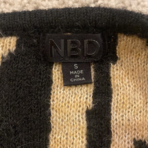 NBD olivia sweater in Zebra - size S 